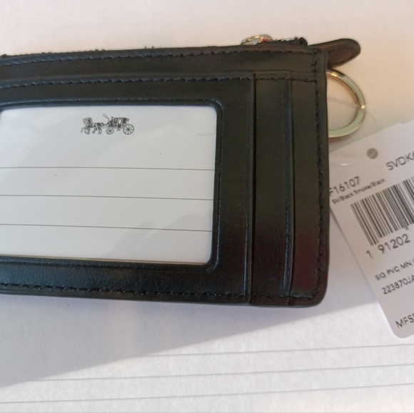 Coach wallet with key chain - Picture 2 of 4